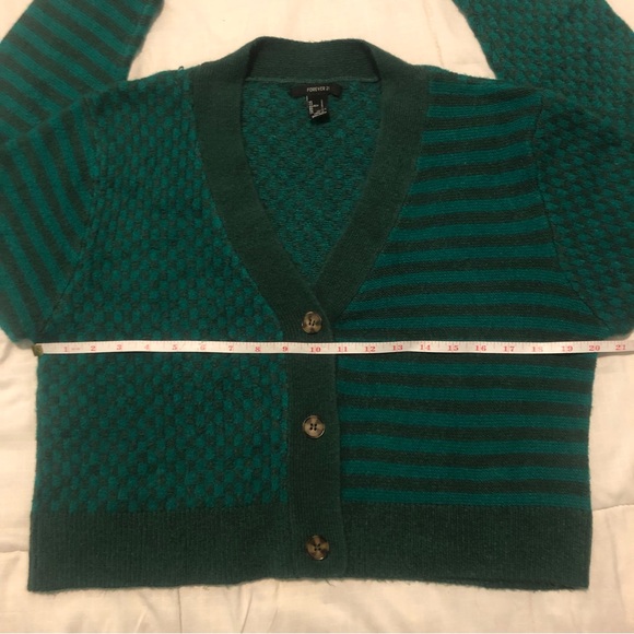 3/40$ Forever 21 - Longsleve Striped Cardigan Sweater - Picture 3 of 5
